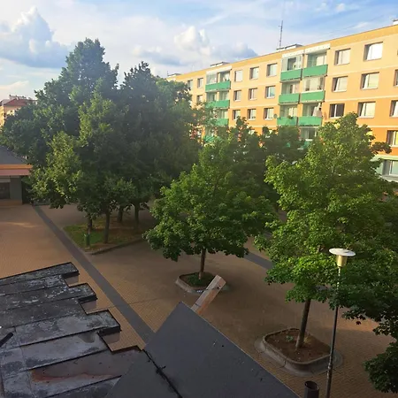 Moderni S Balkonem V Srdci Pardubic