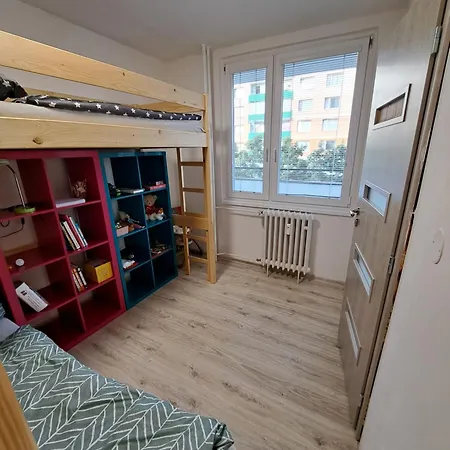 Moderni S Balkonem V Srdci Pardubic