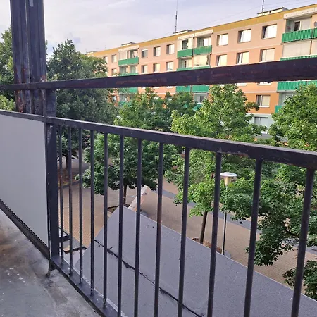 アパート Moderni S Balkonem V Srdci Pardubic *