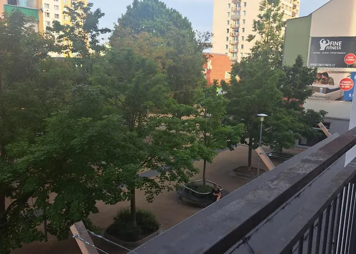 Moderni S Balkonem V Srdci Pardubic Lägenhet