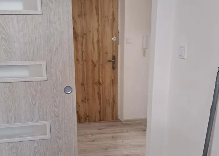 Moderni S Balkonem V Srdci Pardubic Lägenhet *